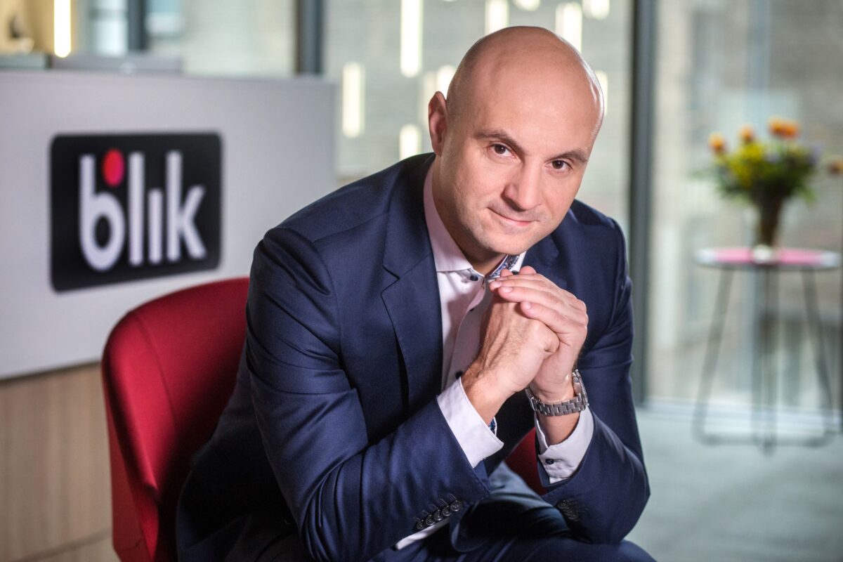 Ponad 400 mln transakcji BLIKIEM. Rośnie liczba przelewów na telefon