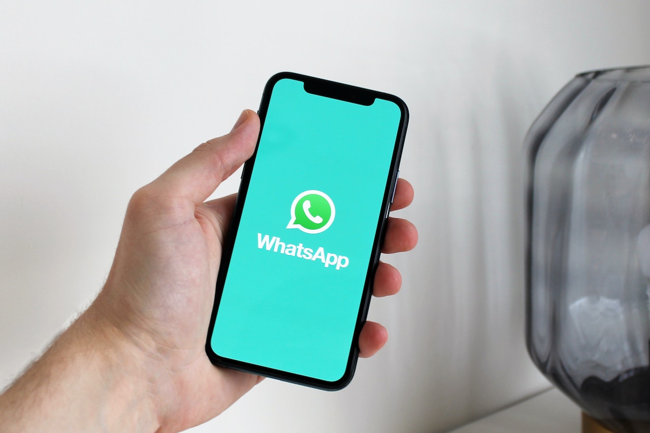 WhatsApp 2111
