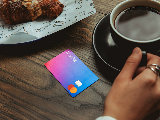 Revolut wzywa Meta do finansowego wsparcia ofiar oszustw w social mediach