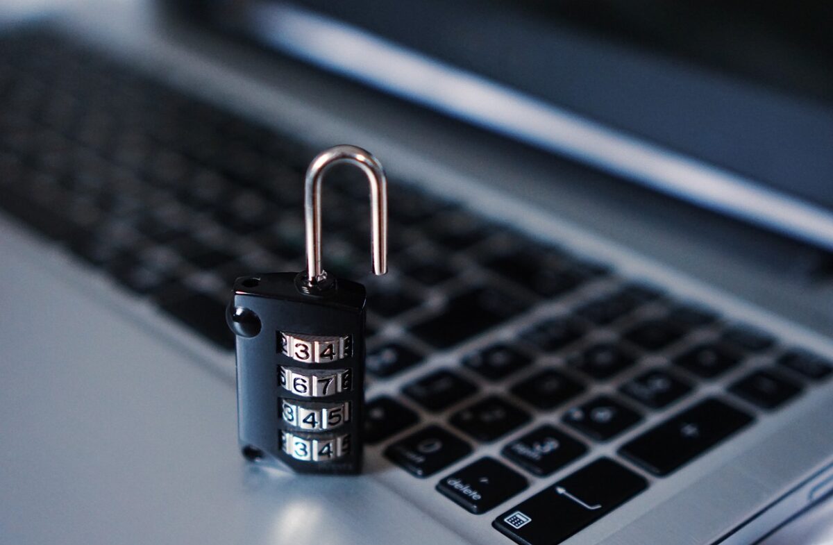 Rodzaje oszustw na kryptowaluty. Sposoby ochrony przed wirtualnym atakiem