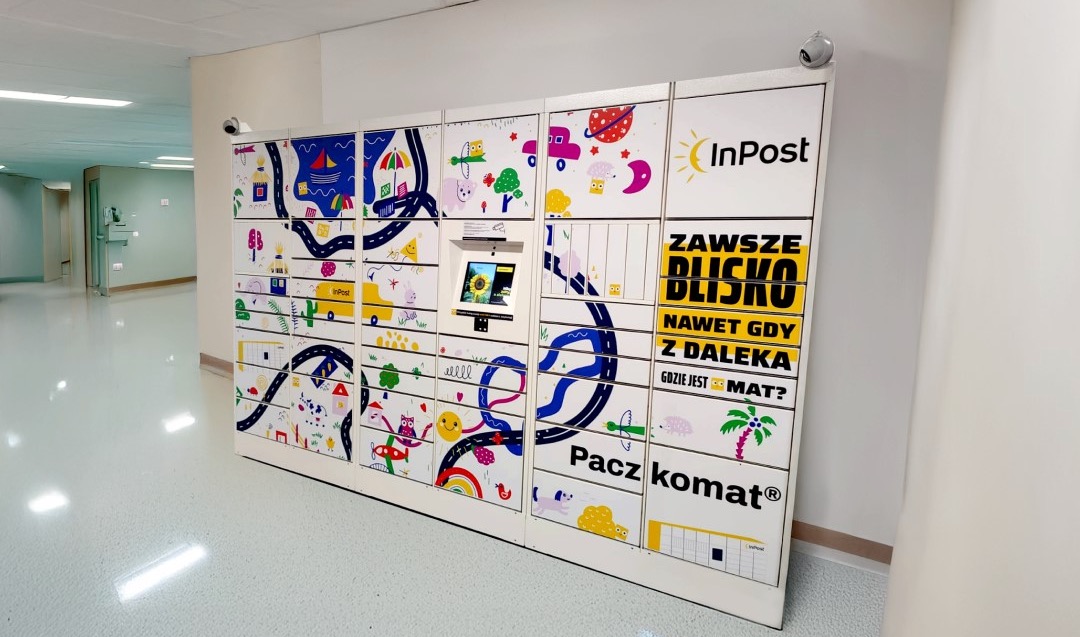 InPost postawił paczkomaty już w 20 szpitalach. Celem są kolejne placówki