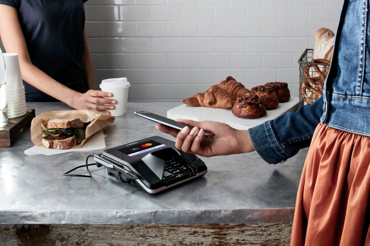 Badanie Mastercard: Polacy cenią swobodę wyboru metod płatności