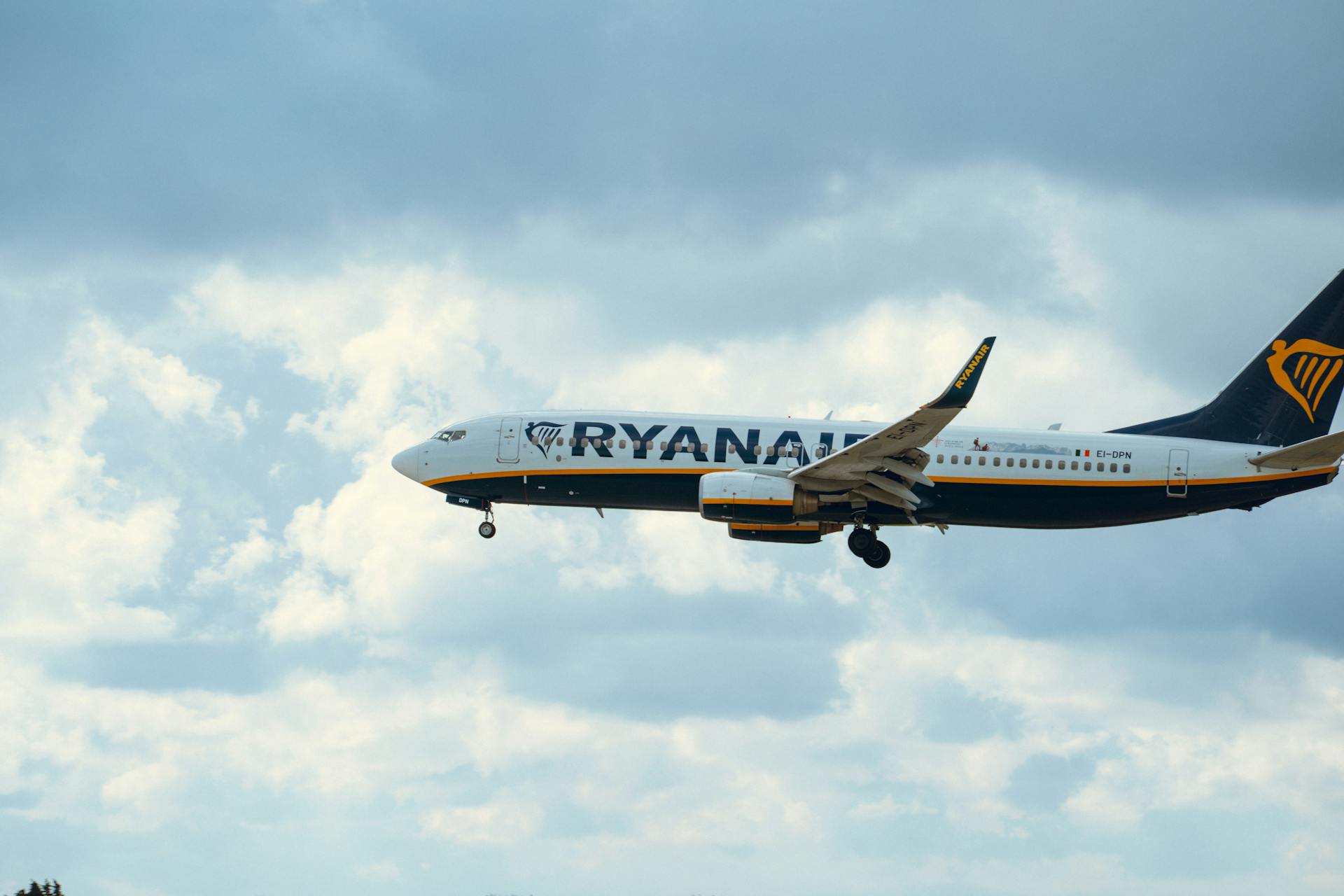 Ryanair 24411