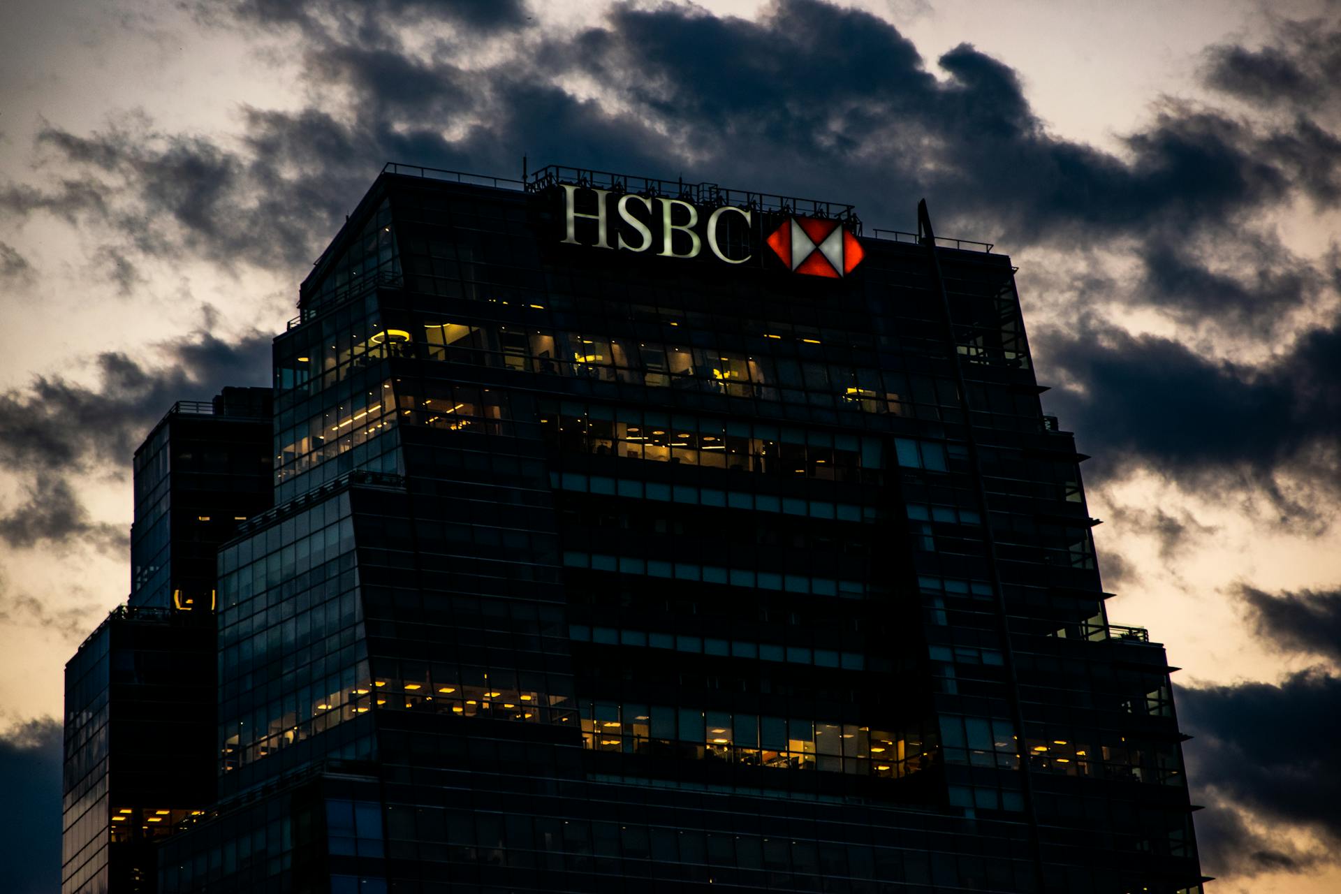 HSBC 233411