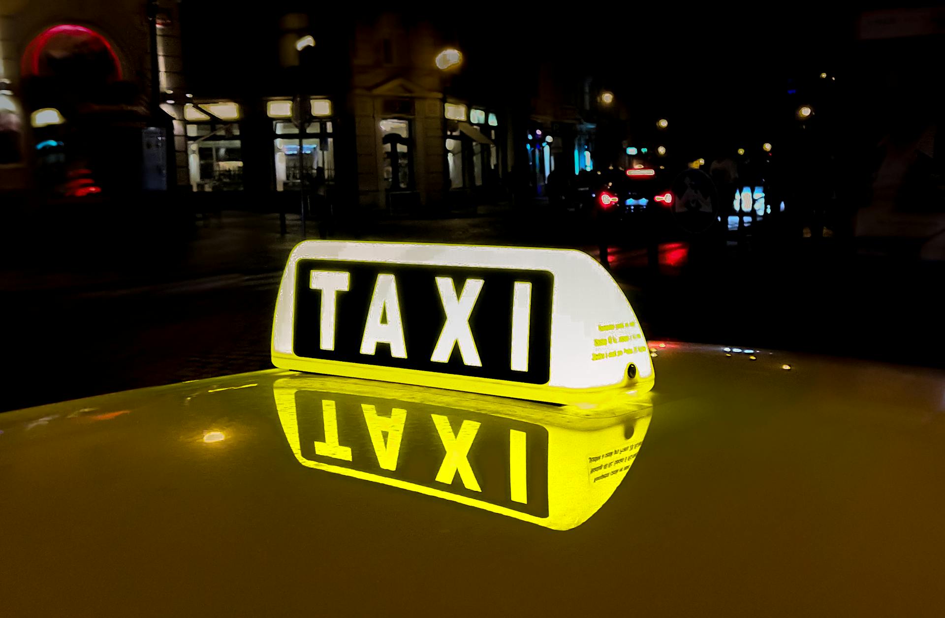 taxi 8901111